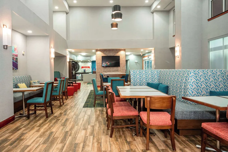Hampton Inn & Suites Fort Worth-West-I-30 hotel detail image 2