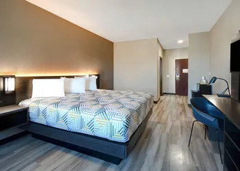 Motel 6 Fort Worth, TX – I-35 & I-20 hotel thumbnail 8