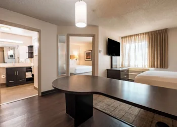 Sonesta Simply Suites Fort Worth hotel thumbnail 5