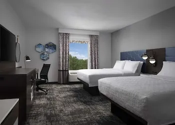 Hampton Inn & Suites Dallas-DFW ARPT W-SH 183 Hurst hotel thumbnail 7