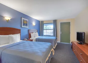 Days Inn by Wyndham Elmsford / White Plains hotel thumbnail 8