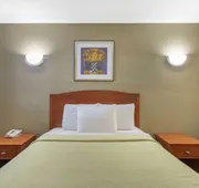 Days Inn by Wyndham Elmsford / White Plains hotel detail image 4