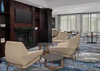 Fairfield by Marriott Inn & Suites Tacoma Puyallup hotel thumbnail 2