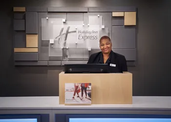 Holiday Inn Express Richmond Downtown by IHG hotel thumbnail 2