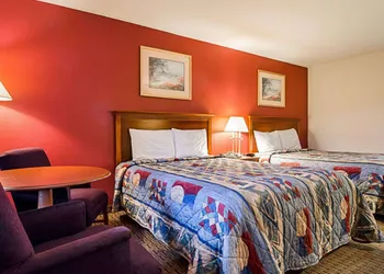 Econo Lodge Richmond North hotel thumbnail 6