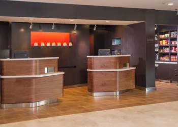 Courtyard by Marriott Richmond West hotel thumbnail 3