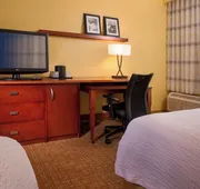 Courtyard by Marriott Richmond West hotel detail image 5