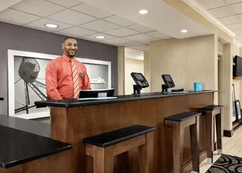 Hampton Inn by Hilton Richmond-North/Ashland hotel thumbnail 4
