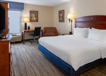 Hampton Inn by Hilton Chester South hotel thumbnail 4