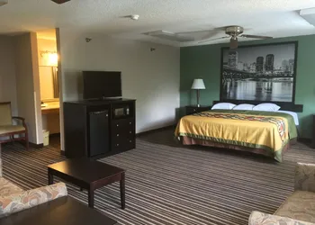 Super 8 by Wyndham Richmond Midlothian Turnpike hotel thumbnail 4