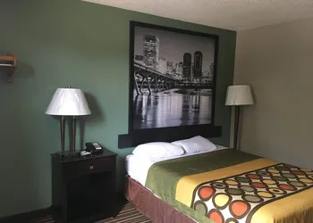 Super 8 by Wyndham Richmond Midlothian Turnpike hotel thumbnail 5