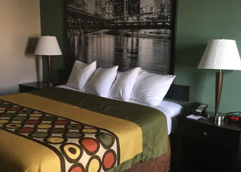 Super 8 by Wyndham Richmond Midlothian Turnpike hotel thumbnail 6