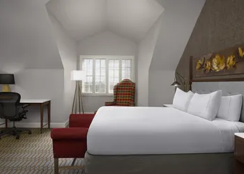 Virginia Crossings Hotel, Tapestry Collection by Hilton hotel thumbnail 7