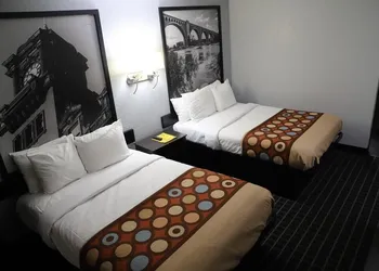 Super 8 by Wyndham Richmond Airport VA hotel thumbnail 8