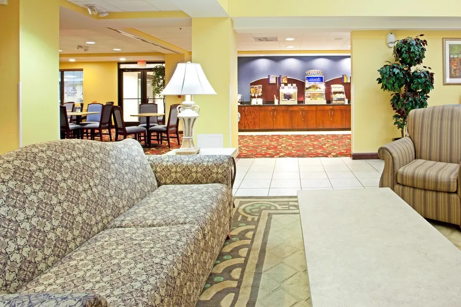 Holiday Inn Express Richmond Airport by IHG hotel detail image 2