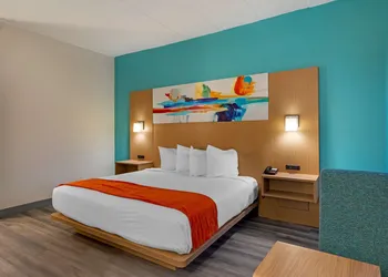 Best Western PLUS Executive Hotel hotel thumbnail 7