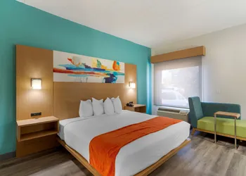 Best Western PLUS Executive Hotel hotel thumbnail 8