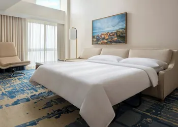 Newport Marriott Hotel & Spa hotel thumbnail 8