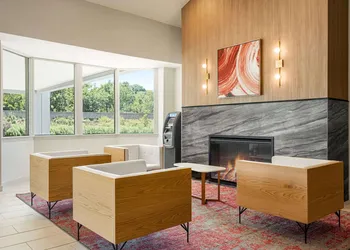 Ramada by Wyndham Allentown/Bethlehem hotel thumbnail 2