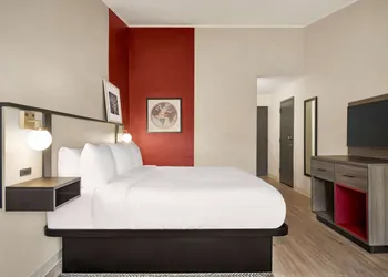 Ramada by Wyndham Allentown/Bethlehem hotel thumbnail 8