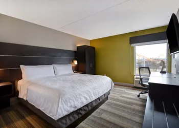 Holiday Inn Express & Suites Allentown-Dorney Park Area by IHG hotel thumbnail 4