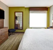 Holiday Inn Express Newport North - Middletown by IHG hotel detail image 4