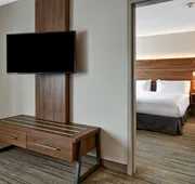 Holiday Inn Express Newport North - Middletown by IHG hotel detail image 5