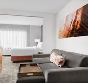 Springhill Suites by Marriott Warwick hotel detail image 5