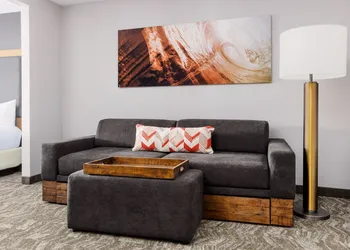 Springhill Suites by Marriott Warwick hotel thumbnail 6