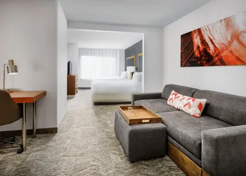 Springhill Suites by Marriott Warwick hotel thumbnail 8