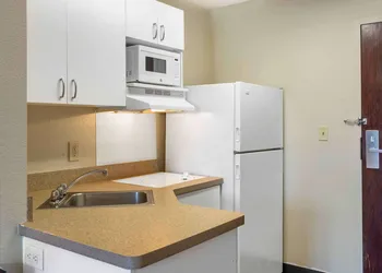 Extended Stay America Suites Providence Warwick hotel thumbnail 7