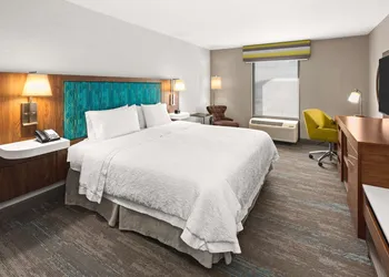 Hampton Inn Seekonk hotel thumbnail 4