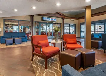 Comfort Suites Bethlehem Near Lehigh University and LVI Airport hotel thumbnail 3