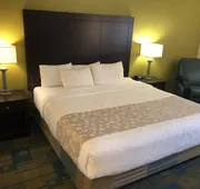 La Quinta Inn & Suites by Wyndham Plattsburgh hotel detail image 7