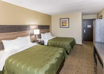 Quality Inn & Suites Plattsburgh hotel thumbnail 7