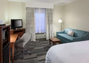 Hampton Inn & Suites Colorado Springs/I-25 South hotel thumbnail 5