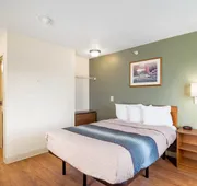 HomeTowne Studios By Red Roof Colorado Springs - Airport hotel detail image 7
