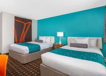 Howard Johnson by Wyndham Colorado Springs hotel thumbnail 5