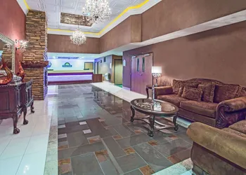 Days Inn by Wyndham Manitou Springs hotel thumbnail 7