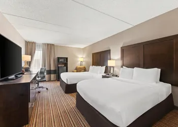 Comfort Inn Lehigh Valley West - Allentown hotel thumbnail 4
