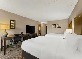 Comfort Inn Lehigh Valley West - Allentown hotel thumbnail 8