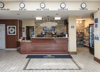 Days Hotel by Wyndham Allentown Airport / Lehigh Valley hotel thumbnail 5