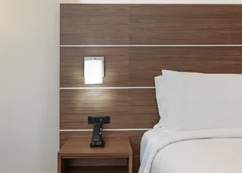 Holiday Inn Express & Suites West by IHG hotel thumbnail 6