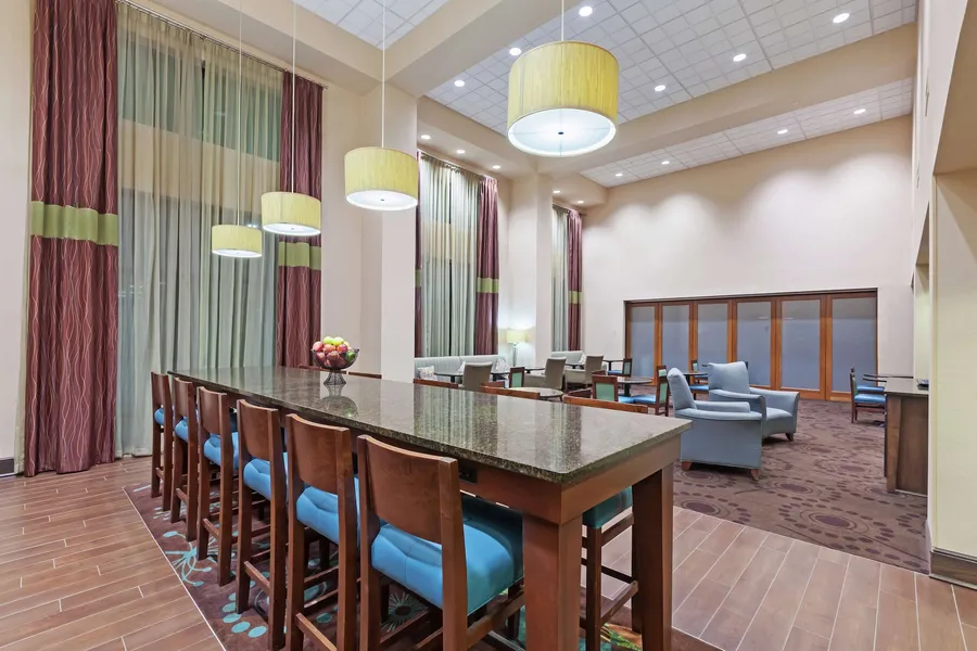 Hampton Inn & Suites Shreveport/Bossier City Airline Drive hotel detail image 2