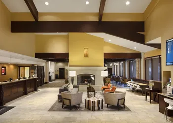 DoubleTree by Hilton Ontario Airport hotel thumbnail 2