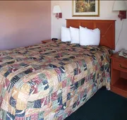 Rodeway Inn Leesburg Chain of Lakes hotel detail image 4