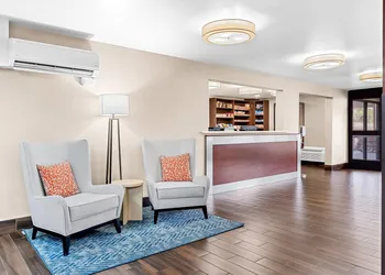 Comfort Inn University hotel thumbnail 2
