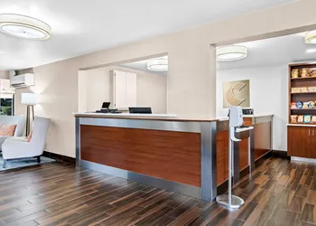 Comfort Inn University hotel thumbnail 3