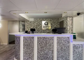 Quality Inn Aurora - Naperville Area hotel thumbnail 3