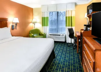 SureStay Hotel by Best Western Ontario Airport hotel thumbnail 6